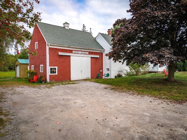 1276 State Route 32, Bristol, ME 04564 - garage with dirt driveway