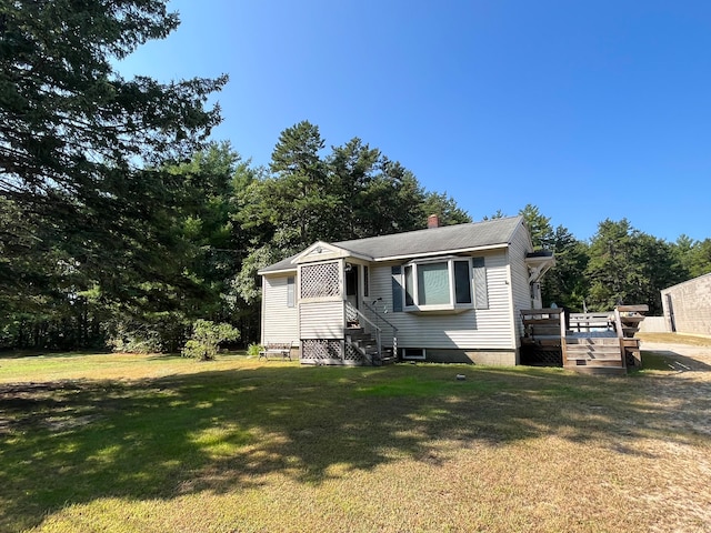 view of front of house with a front yard