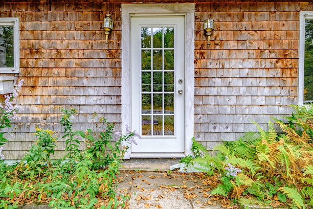 view of exterior entry