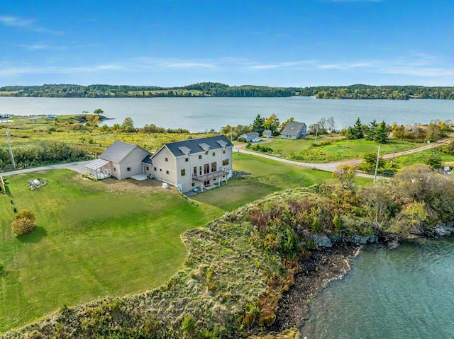 bird's eye view featuring a water view