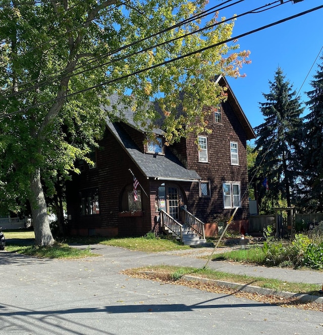 view of side of property