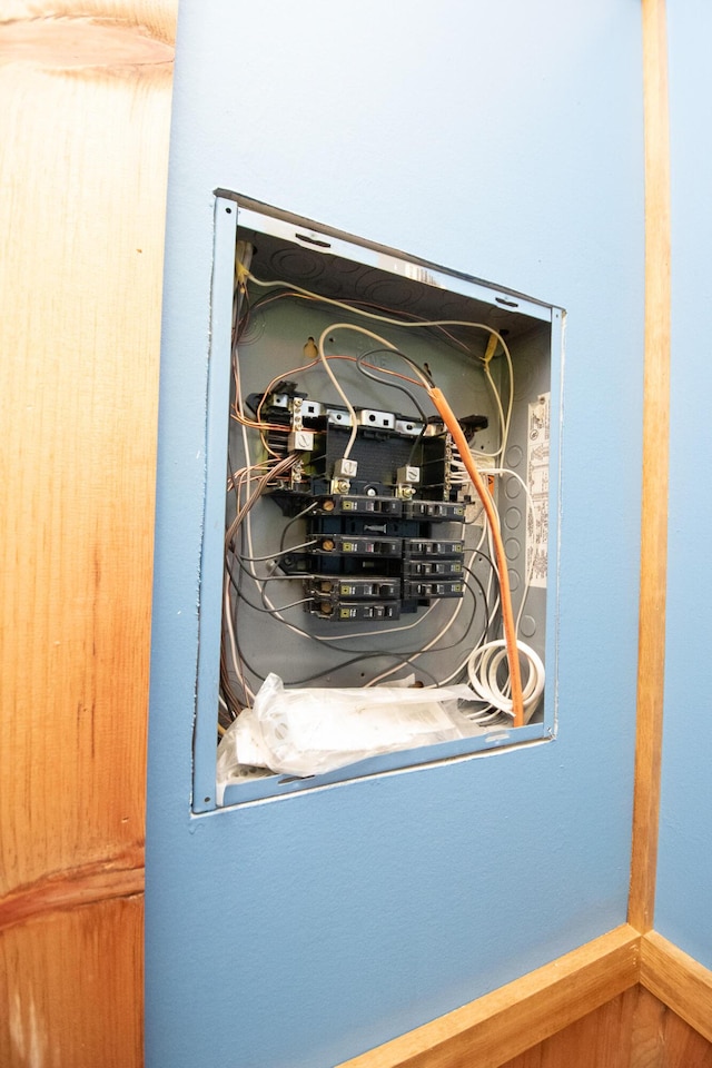 5-27 Cooks Is, Orneville Twp, ME 04463 - detailed view of electric panel