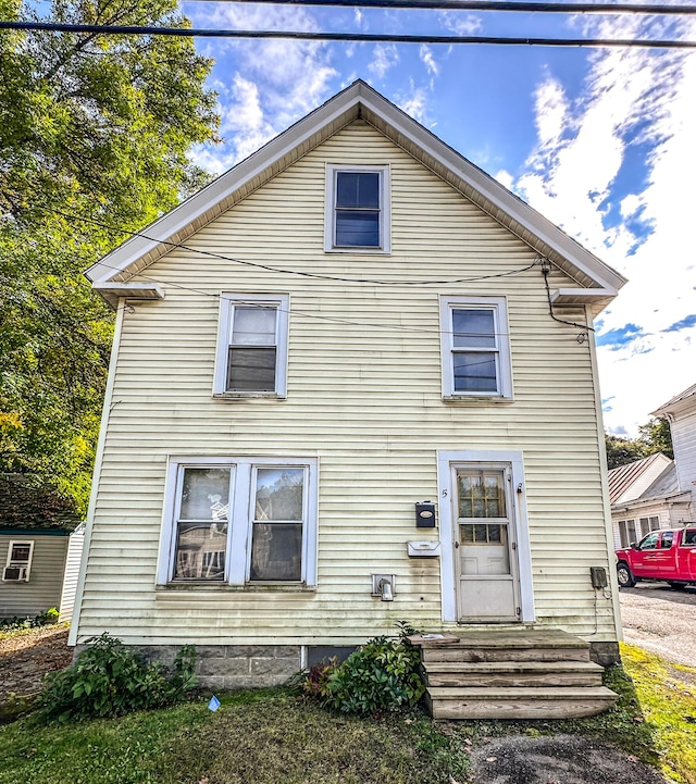 5 Western Ave, Fairfield, ME 04937 - view of front facade