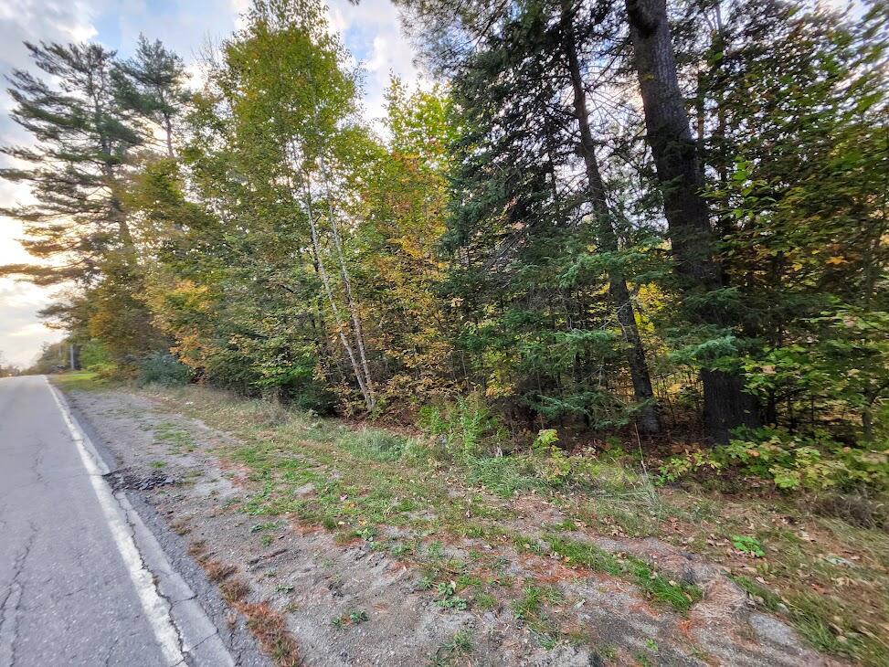 277 E Newport Rd, Stetson, ME 04488