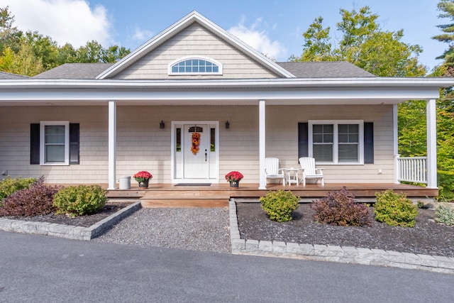 view of front of home with covered porch