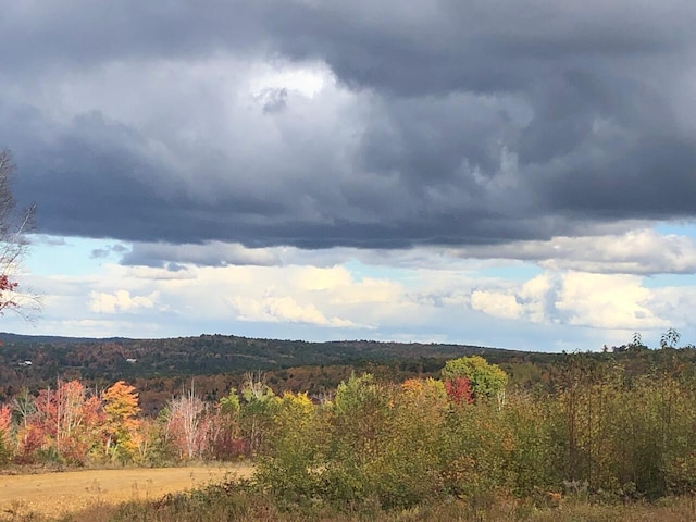 Listing photo 3 for 5 Ranch Rd, Buckfield ME 04220