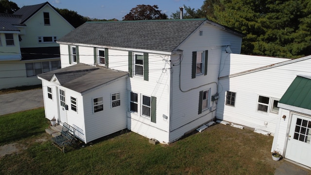 exterior space featuring a lawn