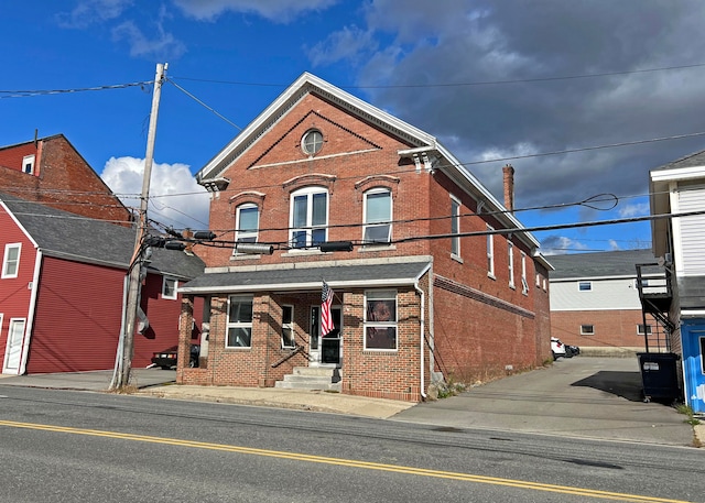 30 Water St, Ellsworth, ME 04605 - view of front facade