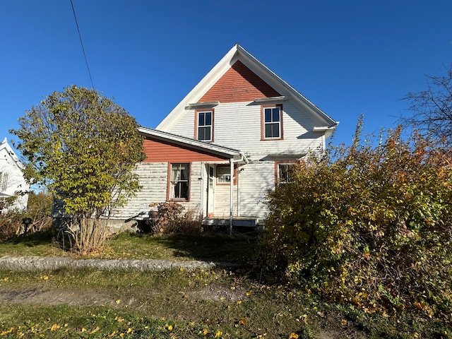 view of front of property