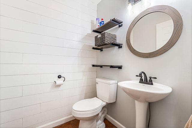 49 Balsam Dr, Waldoboro, ME 04572 - bathroom featuring toilet