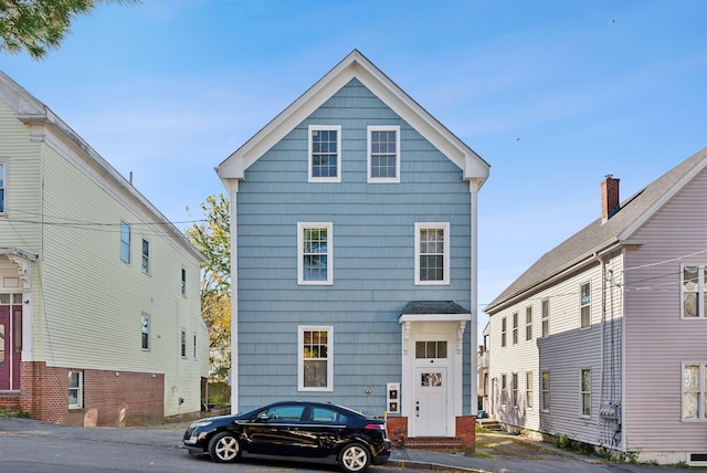 view of front of house