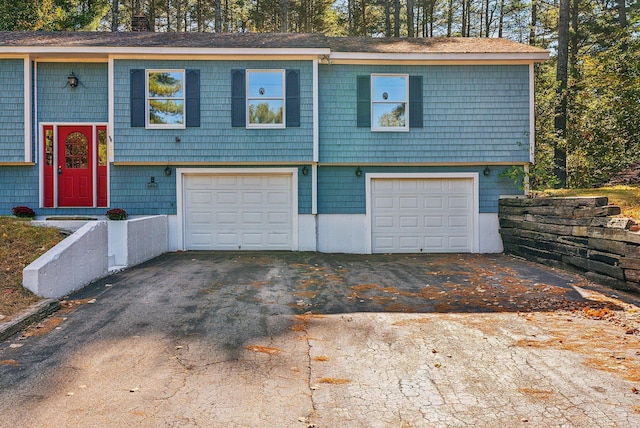 view of front of property featuring a garage