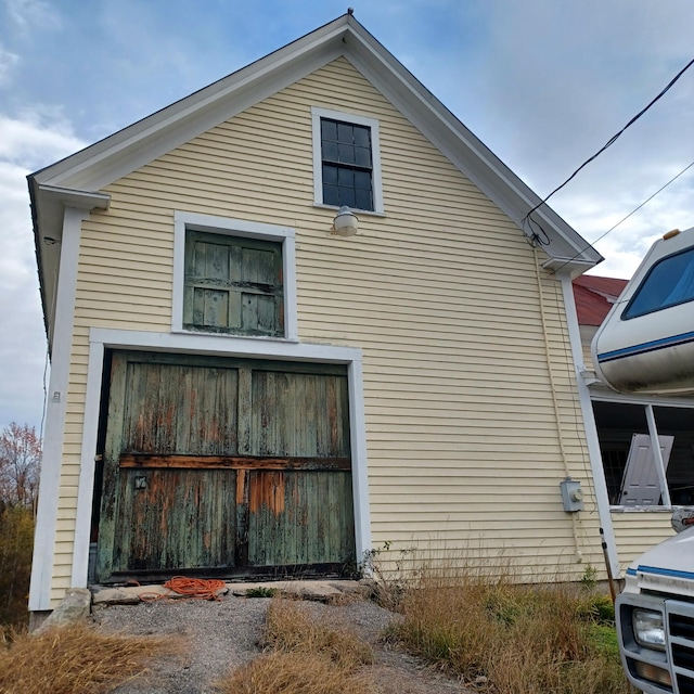 view of home's exterior