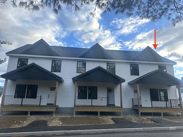 view of front of home with covered porch