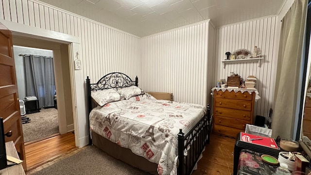 bedroom featuring carpet