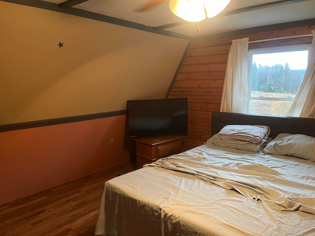 bedroom with dark wood-type flooring and ceiling fan