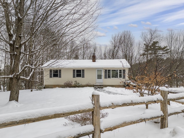 view of front of property