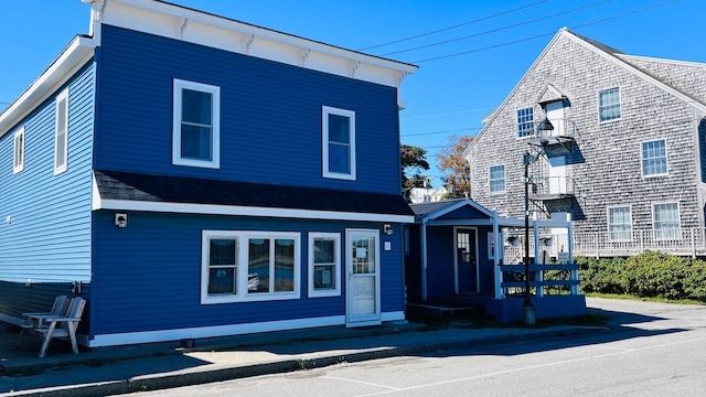 view of front of house