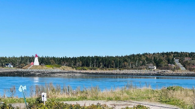 Listing photo 2 for 67 Water St, Lubec ME 04652