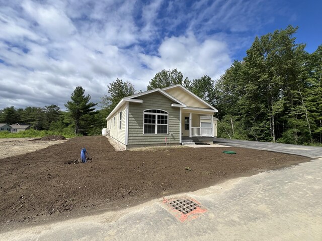 10 Mathew Way, Scarborough, ME 04074 - view of front of property featuring covered porch
