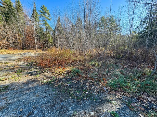 85 Albert Dr, Lincoln, ME 04457