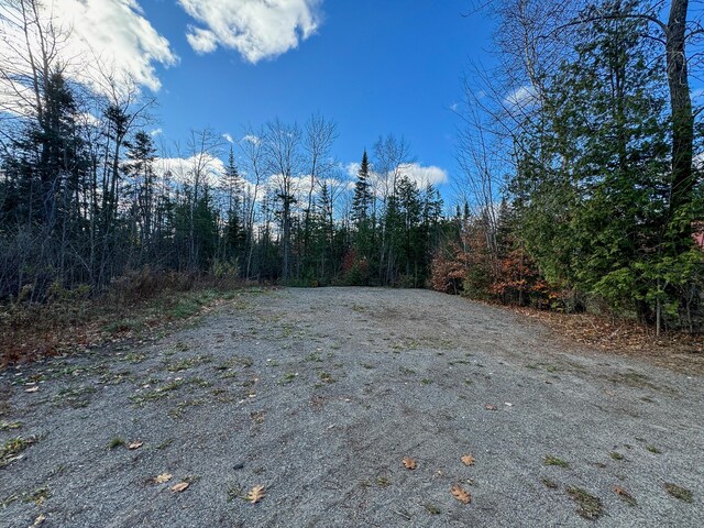 85 Albert Dr, Lincoln, ME 04457