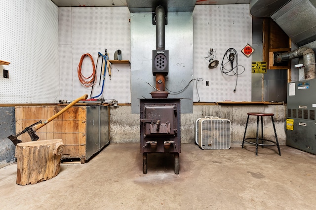 interior space with a workshop area and concrete floors