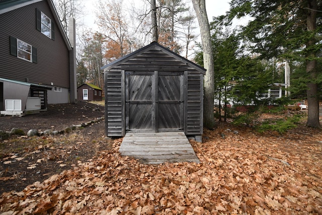 view of outdoor structure