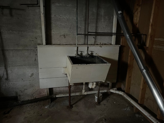 basement featuring sink