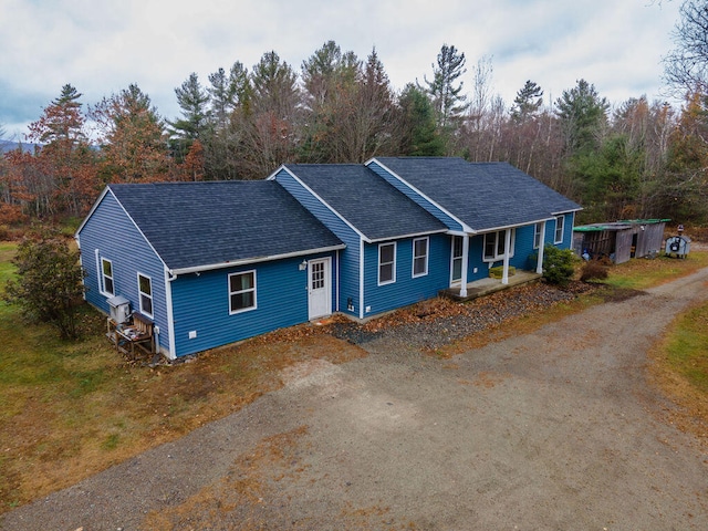 view of front of property