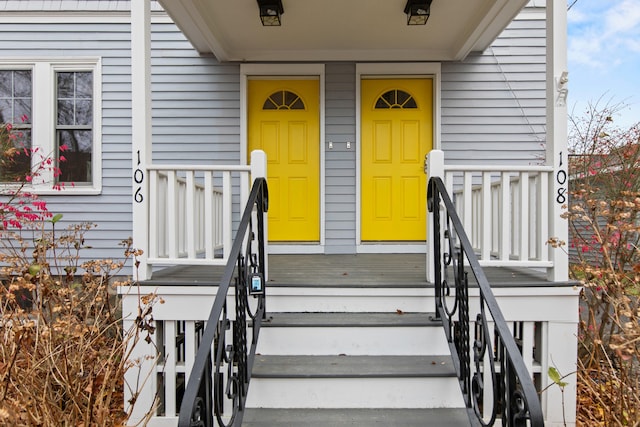 view of property entrance