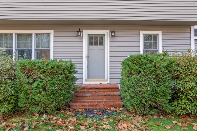 view of property entrance