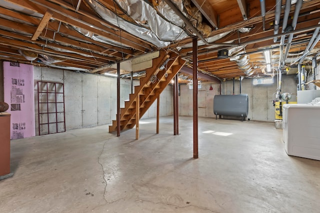 basement with washer / dryer