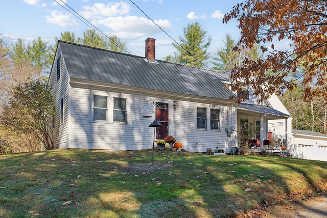 view of front of home with a front yard