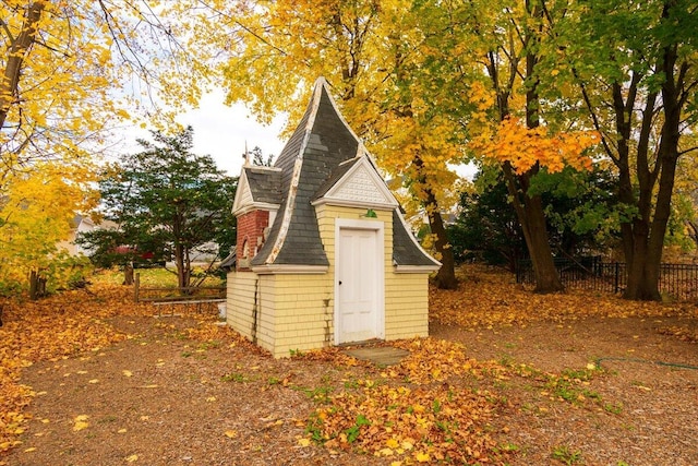 view of outdoor structure