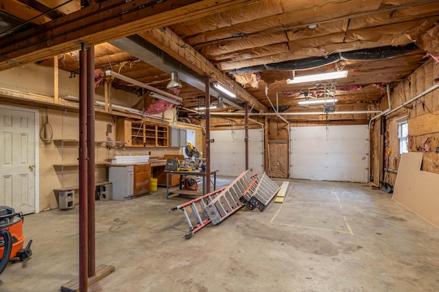 garage with washer / dryer