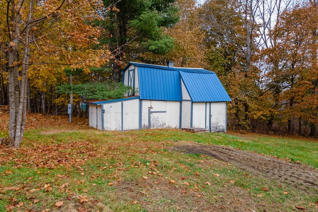 view of outdoor structure