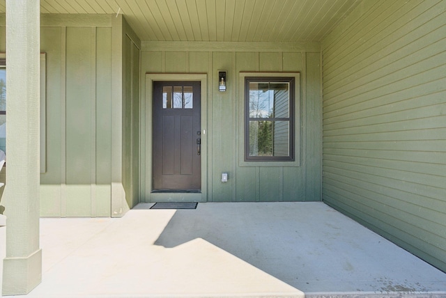 43 Rose Douglas Ln, Brunswick, ME 04011 - property entrance with board and batten siding