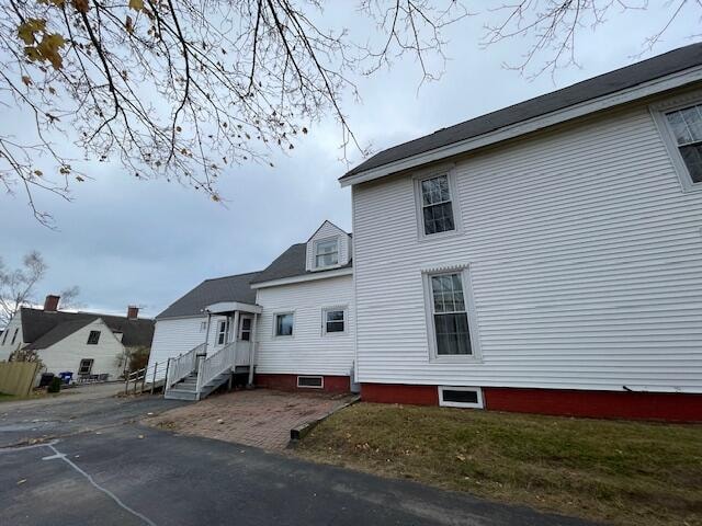 view of home's exterior