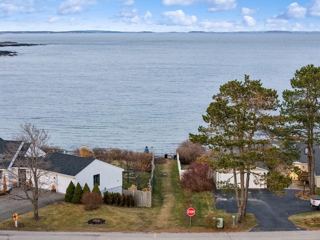 3 Channel View Rd, Cape Elizabeth, ME 04107