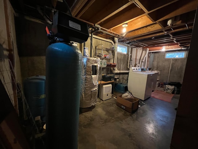 basement with washer / clothes dryer