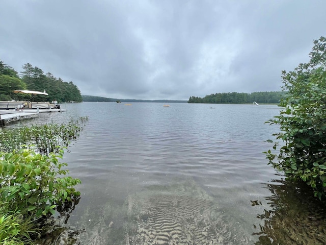 Listing photo 2 for 96 Thomas Pond Shore Rd, Casco ME 04015