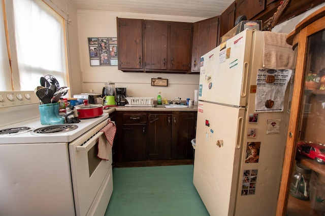 10 Railroad Ave, Milo, ME 04463 - photo 18