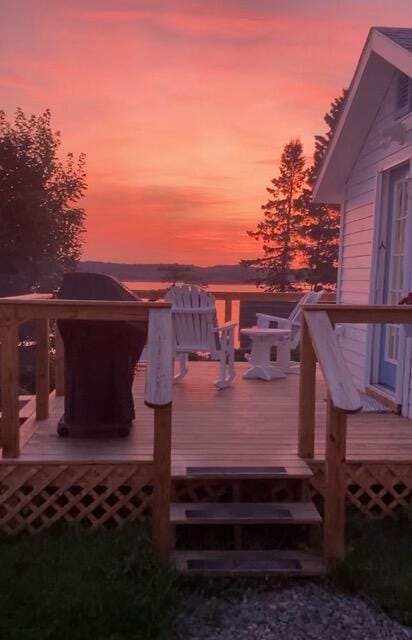 view of deck at dusk