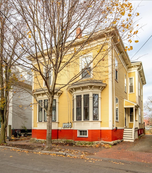 view of home's exterior