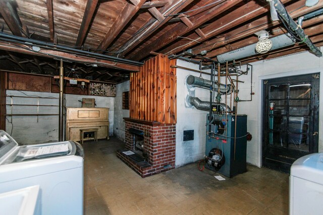 basement with washer / clothes dryer