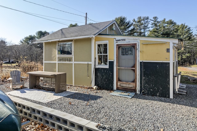 view of outbuilding