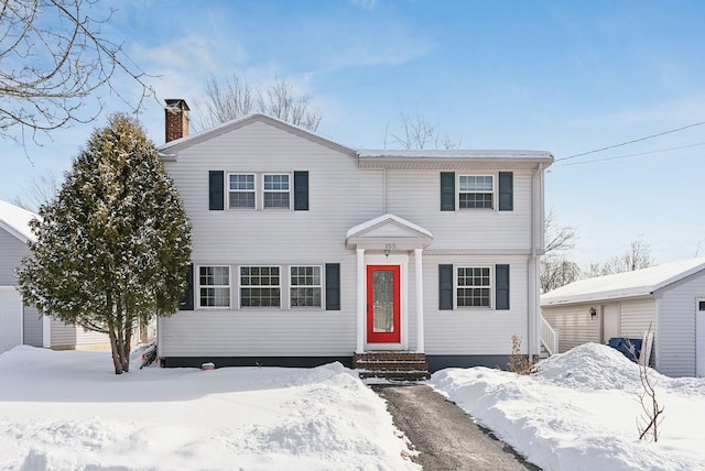 view of front of property