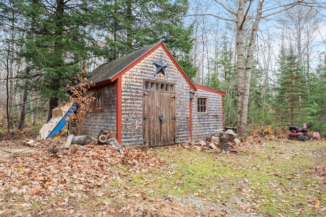 view of outbuilding