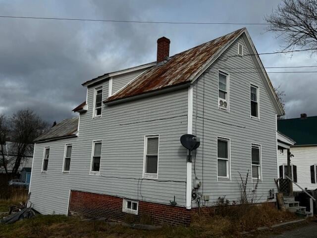 view of home's exterior